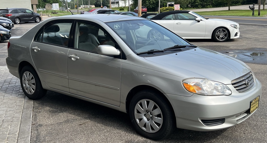 2004 Toyota Corolla CE photo 53