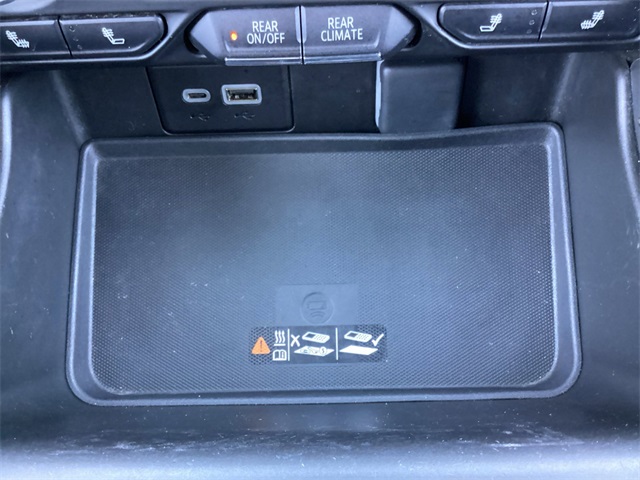 Used Car 2023 Chevrolet Suburban  Z71 For Sale Under $60,000 In San Antonio, Texas