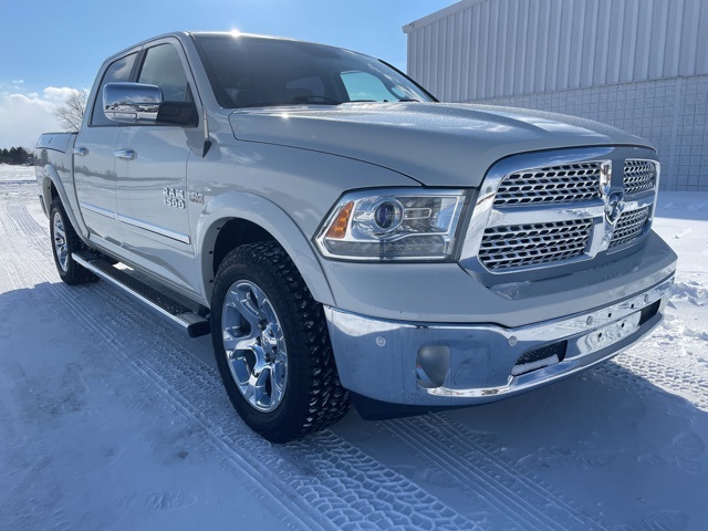 2016 RAM 1500 Laramie Crew Cab 4WD