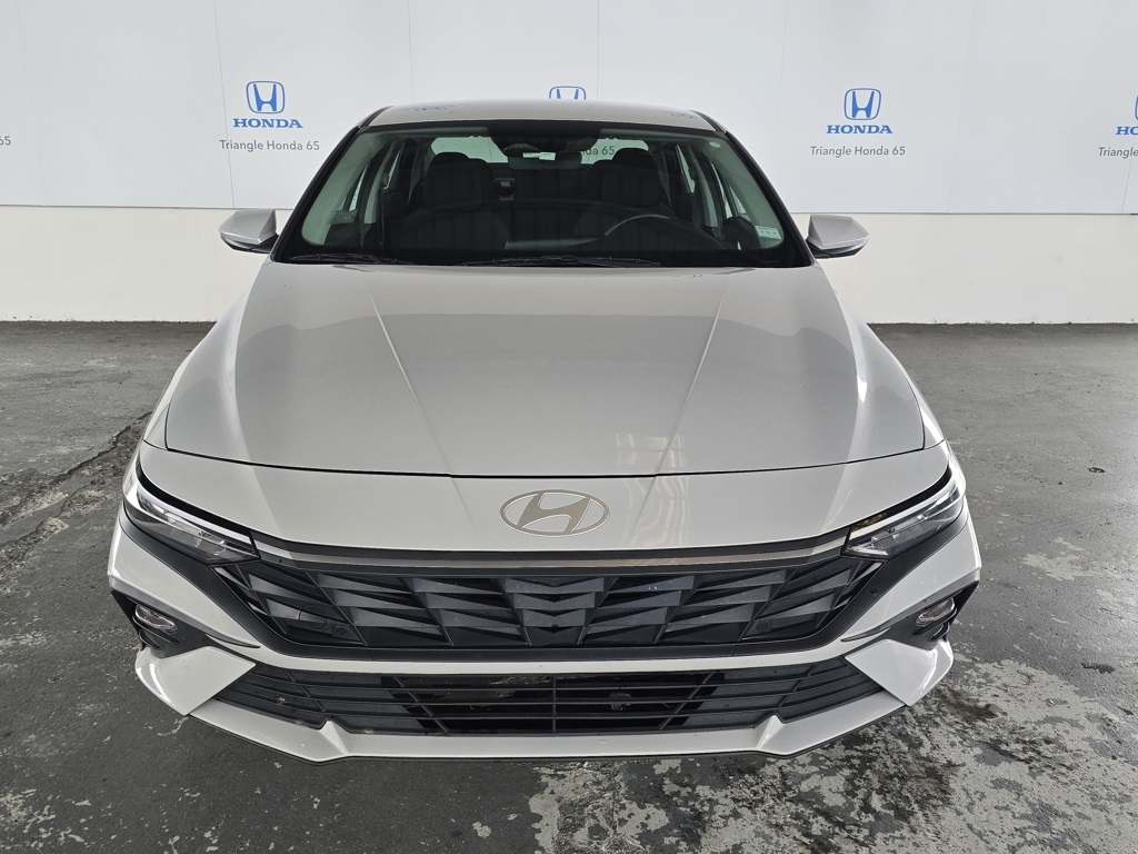 Thumbnail: 2024 Hyundai Elantra - 19