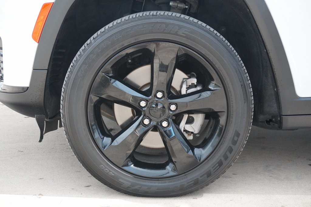 Used Car 2023 Jeep Grand Cherokee L  Altitude For Sale Under $35,000 In Weatherford, Texas