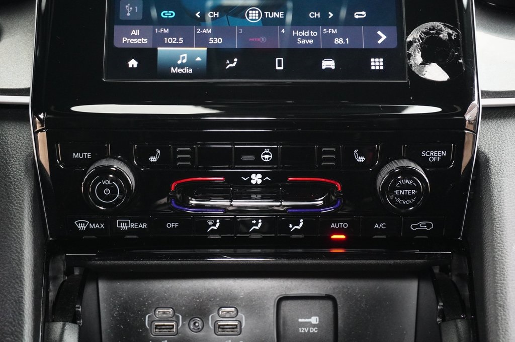 Used Car 2023 Jeep Grand Cherokee L  Altitude For Sale Under $35,000 In Weatherford, Texas
