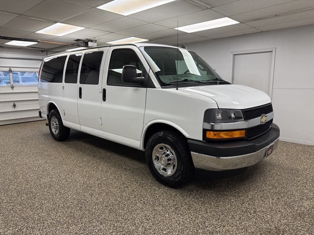 2019 Chevrolet Express 2500 LT photo 3