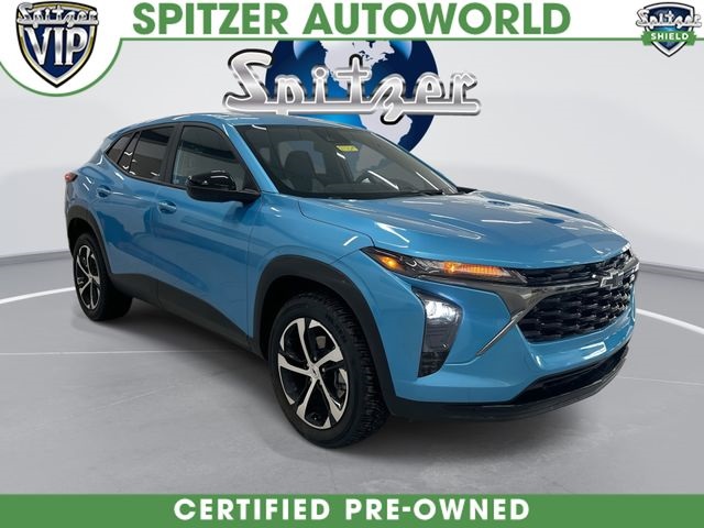 2025 Chevrolet Trax RS with 1RS FWD