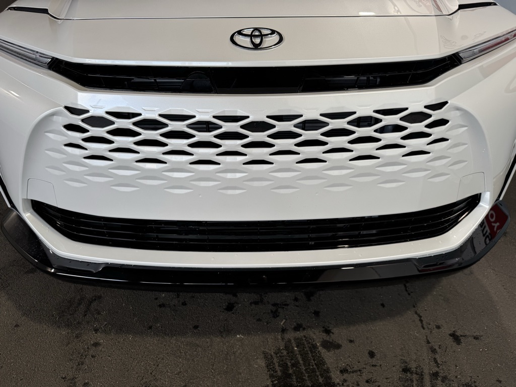 Thumbnail: 2026 Toyota Crown Signia - 10