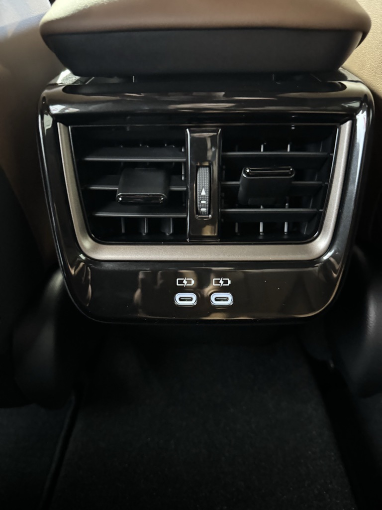 Thumbnail: 2026 Toyota Crown Signia - 28