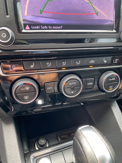 Used Car 2017 Volkswagen Jetta  1.8t Sel For Sale Under $15,000 In San Antonio, Texas