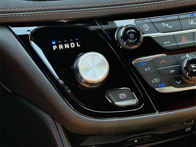 2026 Chrysler Pacifica Pinnacle Black at Keating Nissan