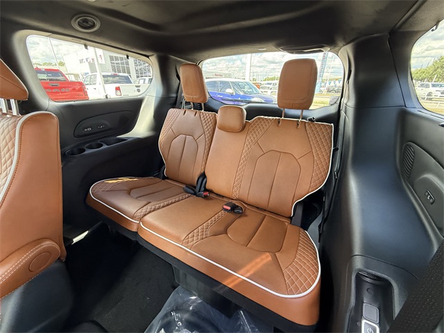 2026 Chrysler Pacifica Pinnacle Black at Keating Nissan