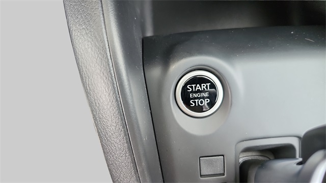 2025 Nissan Kicks Play