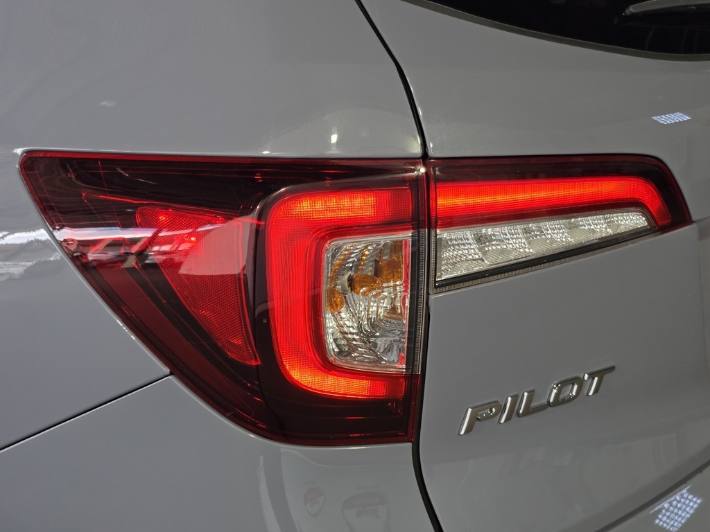 Thumbnail: 2022 Honda Pilot - 10
