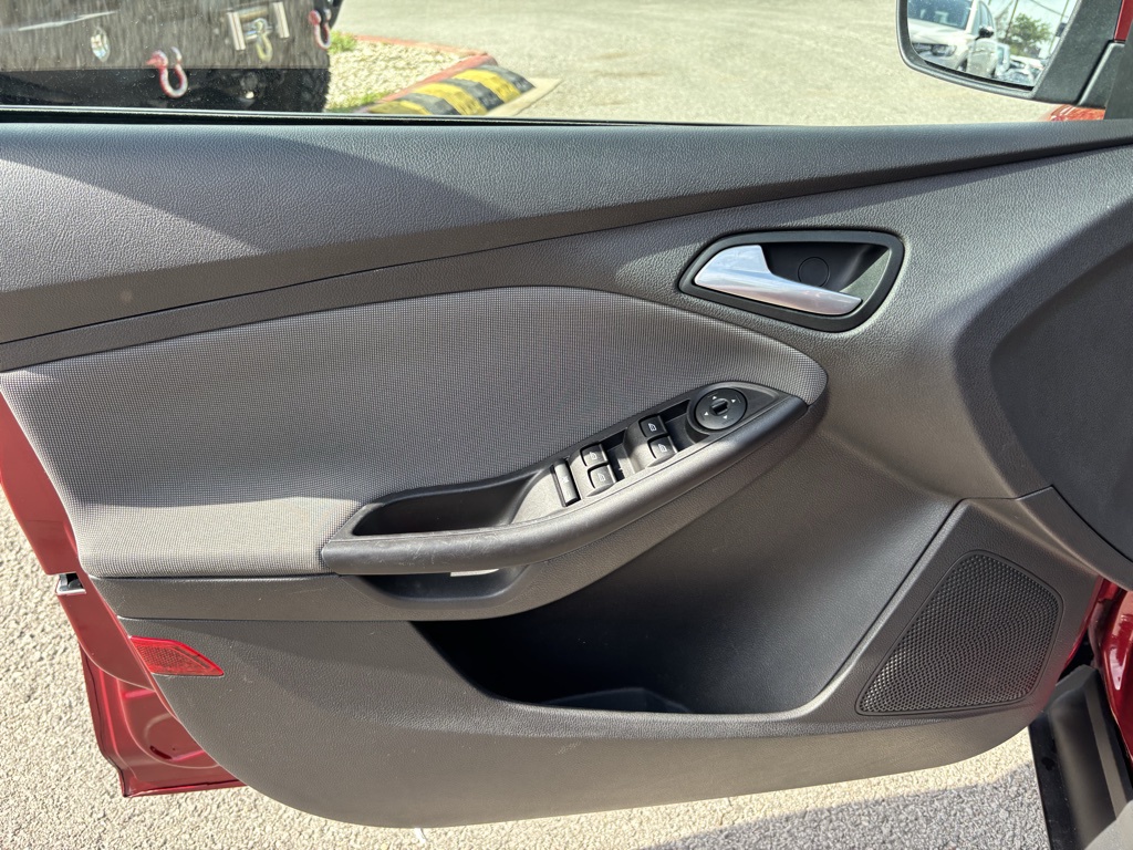 Used Car 2014 Ford Focus  Se For Sale Under $10,000 In Austin, Texas