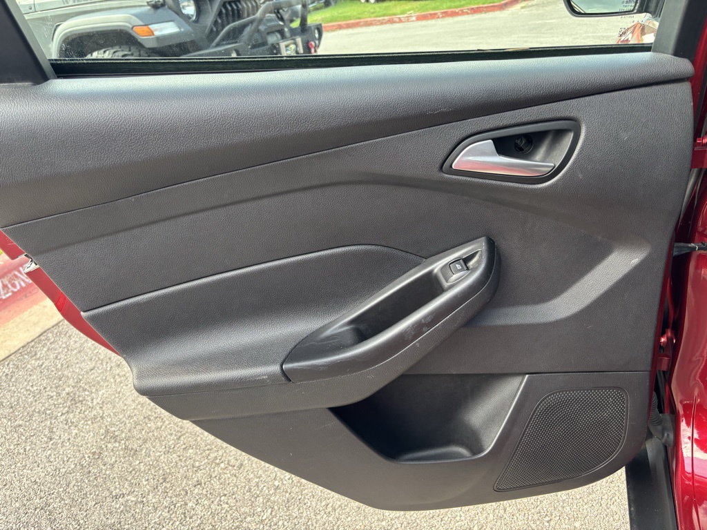 Used Car 2014 Ford Focus  Se For Sale Under $10,000 In Austin, Texas