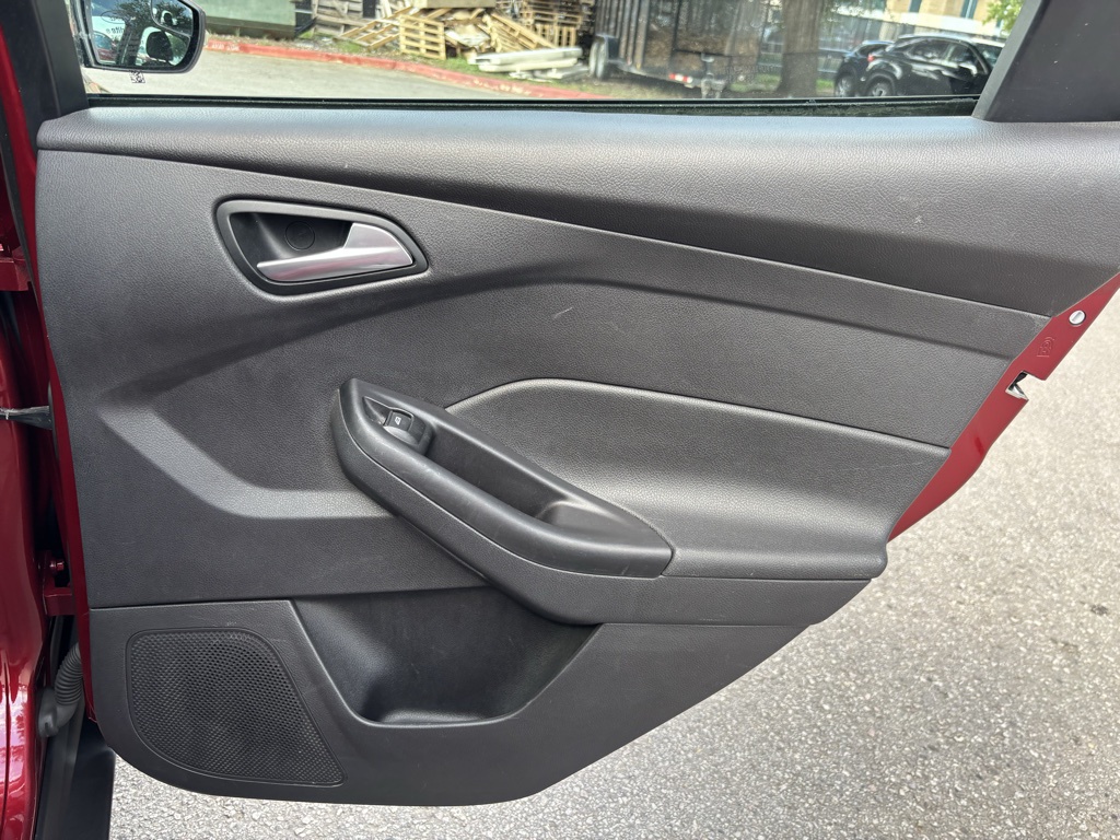 Used Car 2014 Ford Focus  Se For Sale Under $10,000 In Austin, Texas