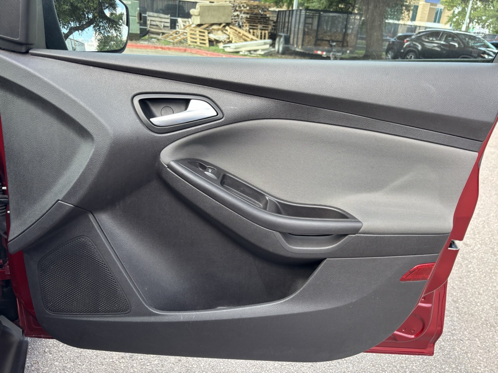 Used Car 2014 Ford Focus  Se For Sale Under $10,000 In Austin, Texas