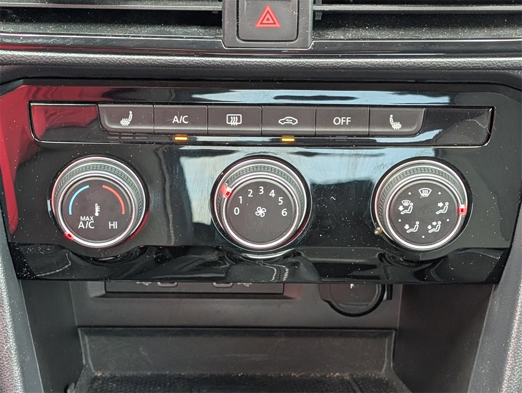 2023 Volkswagen Taos 1.5T SE Blue at DeMontrond Auto Country