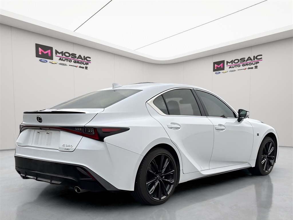 2025 Lexus IS