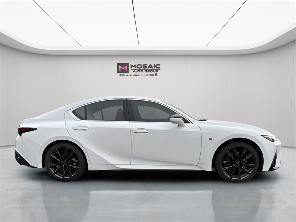 2025 Lexus IS