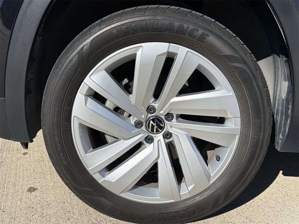 2023 Volkswagen Atlas Cross Sport 2.0T SE w/Technology Black at DeMontrond Automotive Group