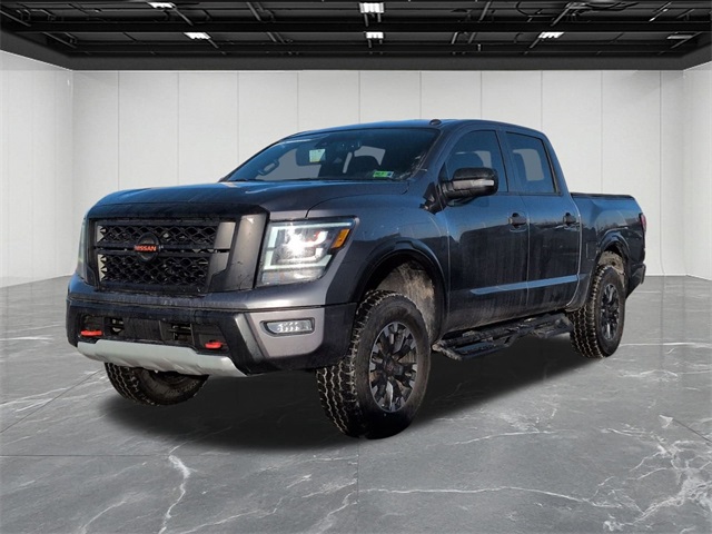 2020 Nissan Titan PRO-4X Crew Cab 4WD