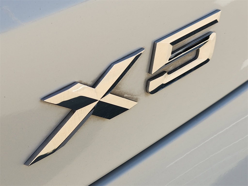 2019 BMW X5 xDrive40i White at Bravo Nissan