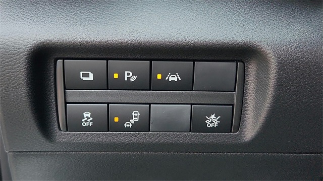 2025 Nissan Kicks Play