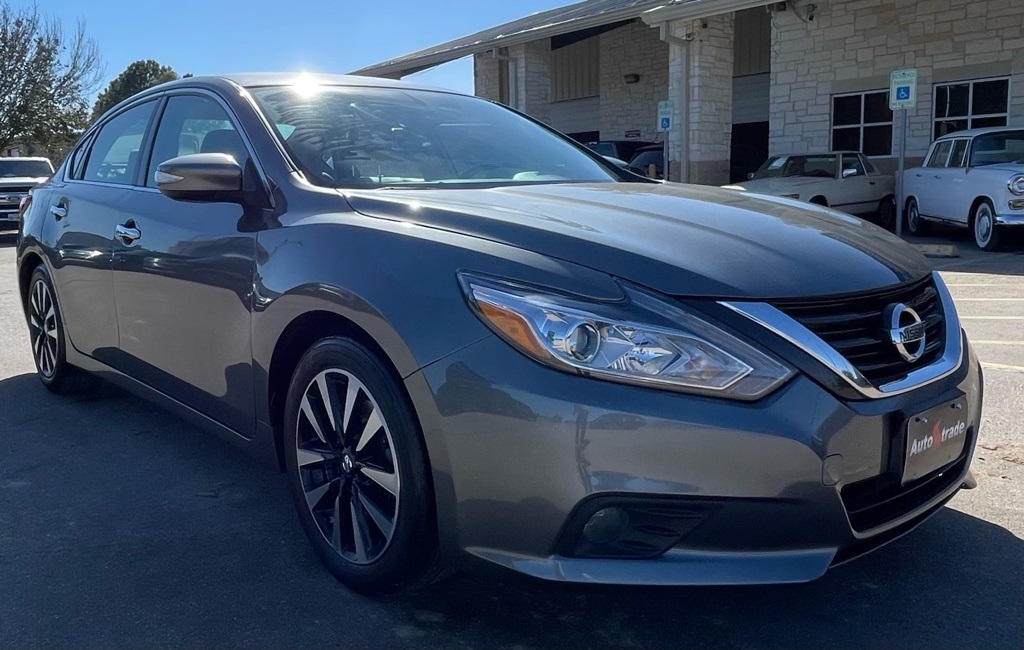 2018 Nissan Altima 2.5 SL Gray at Emmons Autoplex