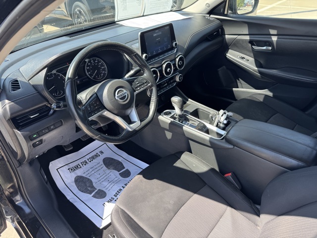 2022 Nissan Sentra SV photo 2