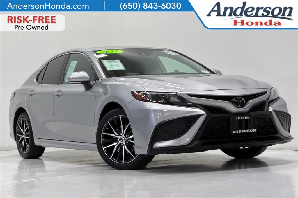 2022 Toyota Camry SE FWD