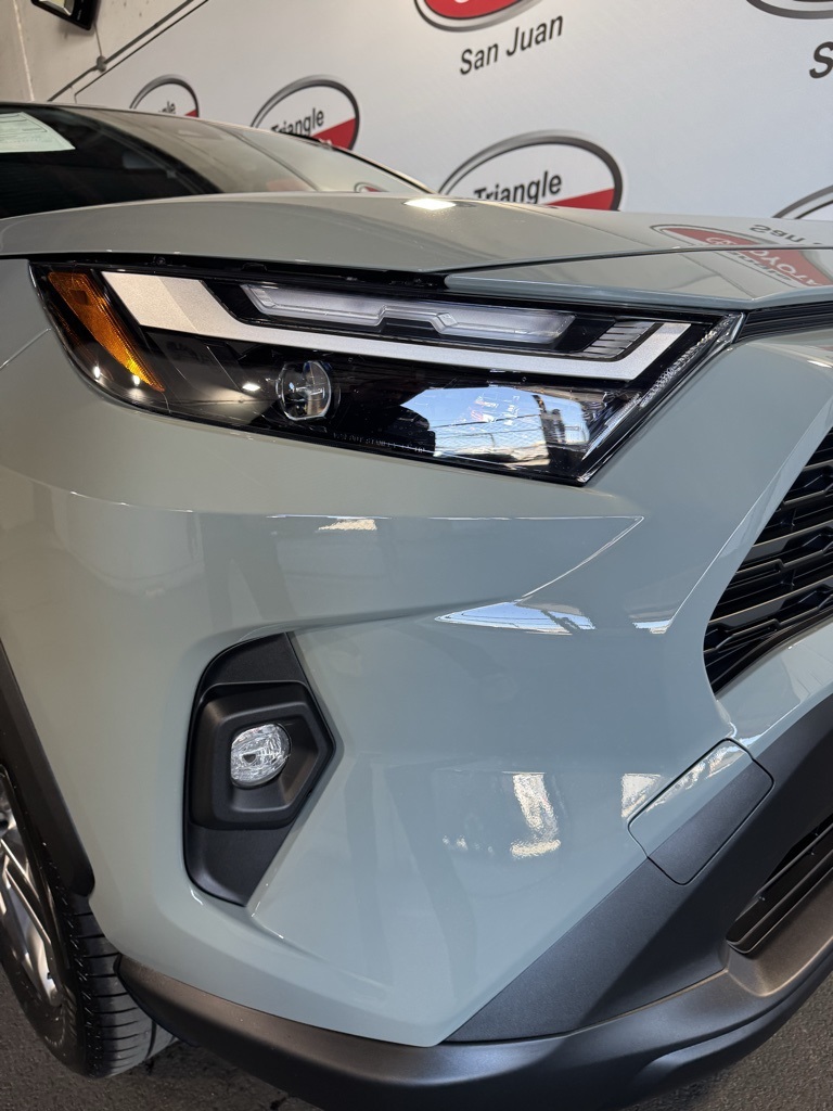 Thumbnail: 2025 Toyota RAV4 - 13