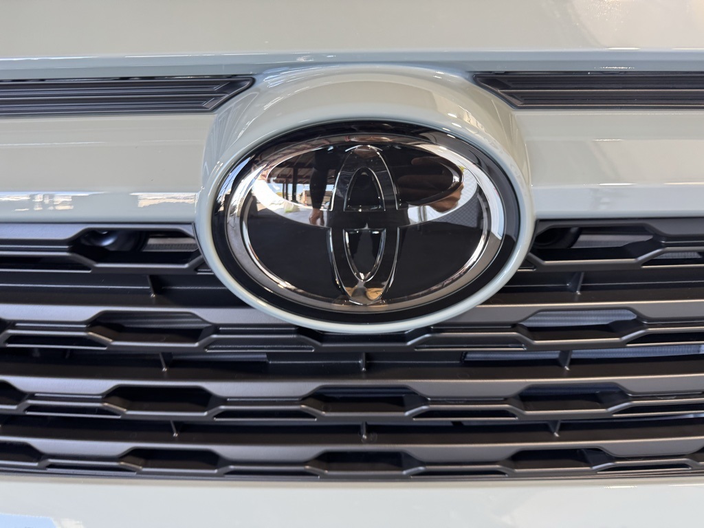 Thumbnail: 2025 Toyota RAV4 - 15