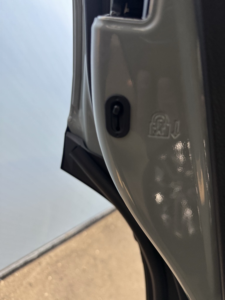 Thumbnail: 2025 Toyota RAV4 - 29