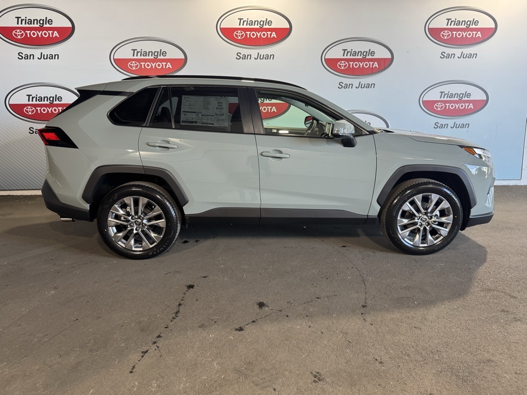 Thumbnail: 2025 Toyota RAV4 - 6