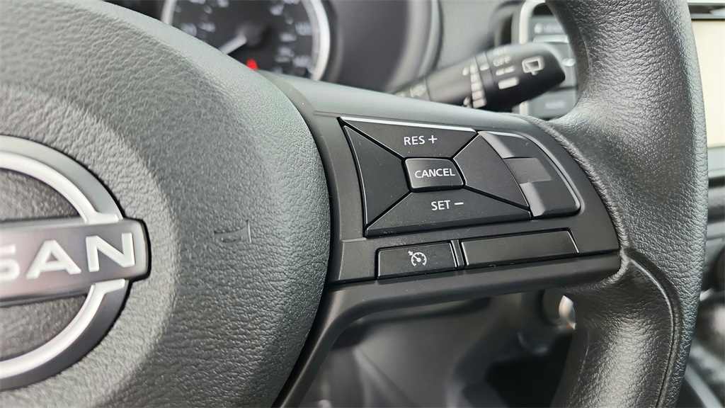 2025 Nissan Kicks Play