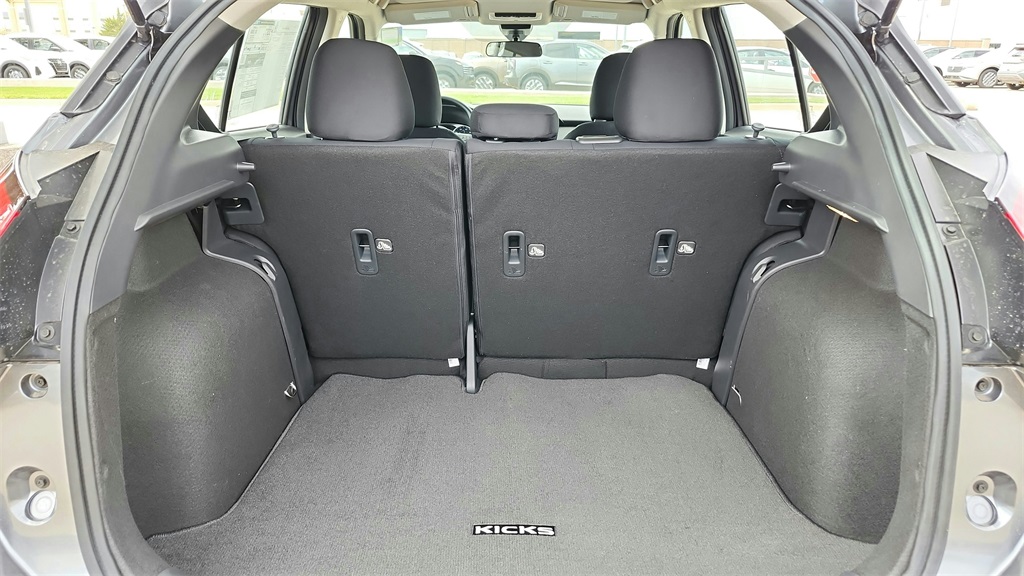 2025 Nissan Kicks Play