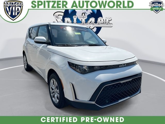 Snow White Pearl 2023 Kia Soul LX FWD SUV / Crossover Front-Wheel Drive Continuously Variable Transmission