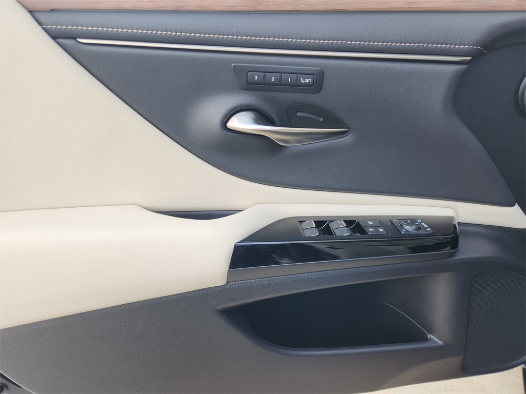 2023 Lexus ES 350 Black at Westside Lexus