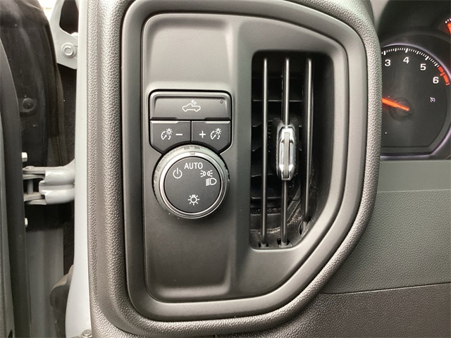 Used Car 2024 Chevrolet Silverado 1500  Custom For Sale Under $35,000 In San Antonio, Texas