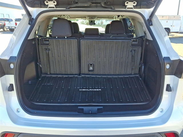 2023 Toyota Highlander LE for sale at PATRIOT BUICK GMC OF BOYERTOWN