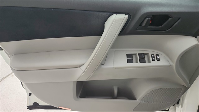 2012 Toyota Highlander   at Autostrade