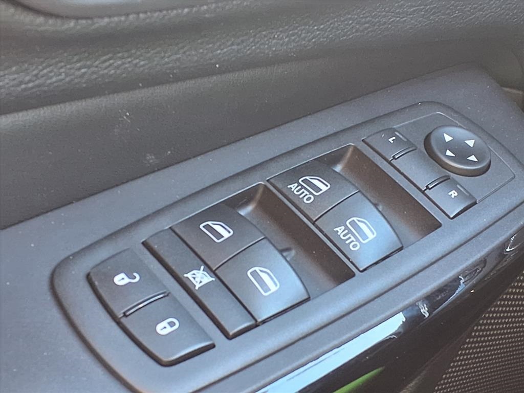 2020 Jeep Cherokee Altitude Silver at Traditions Chevrolet