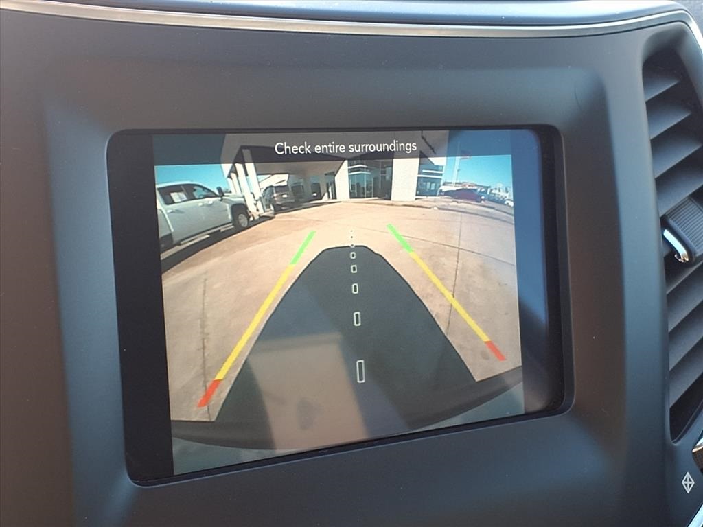 2020 Jeep Cherokee Altitude Silver at Traditions Chevrolet