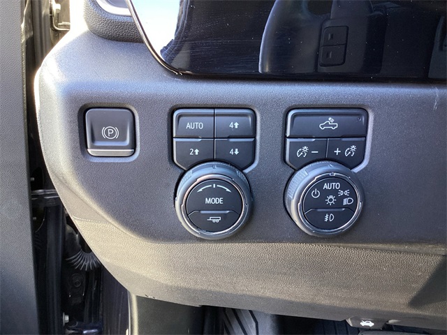 Used Car 2023 Chevrolet Silverado 1500  Lt Trail Boss For Sale Under $50,000 In San Antonio, Texas