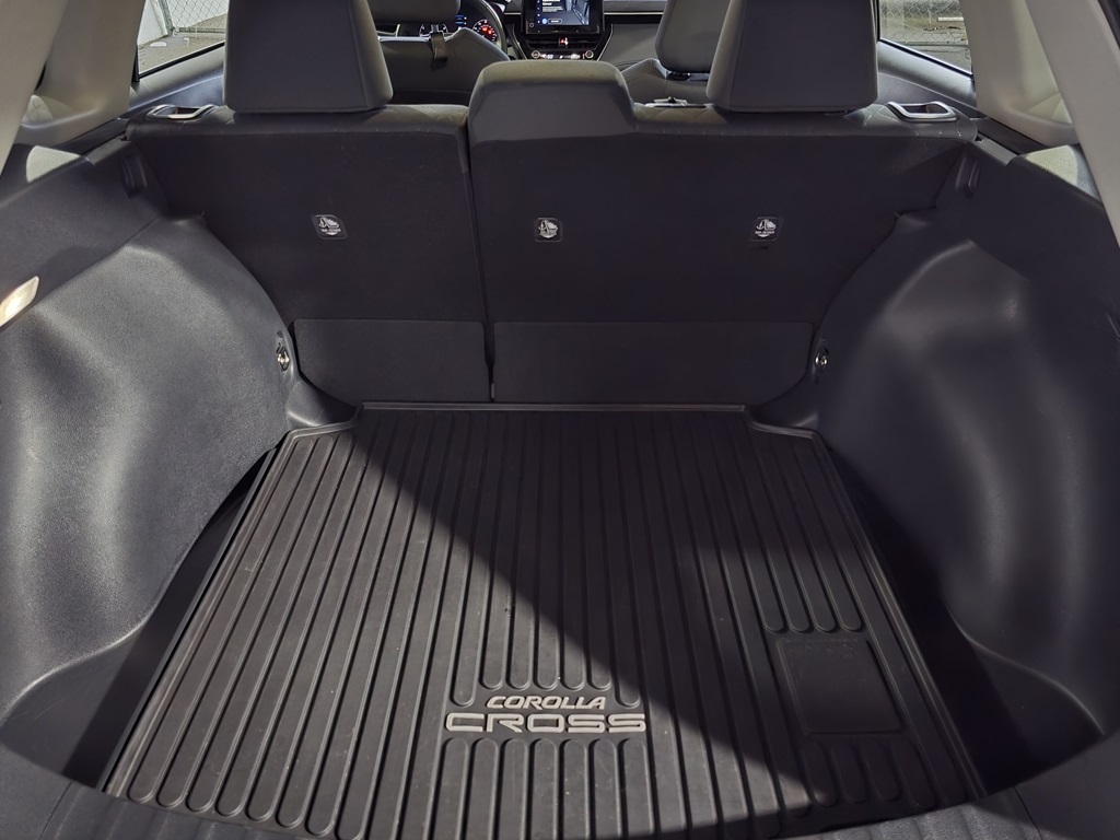 Thumbnail: 2024 Toyota Corolla Cross - 29