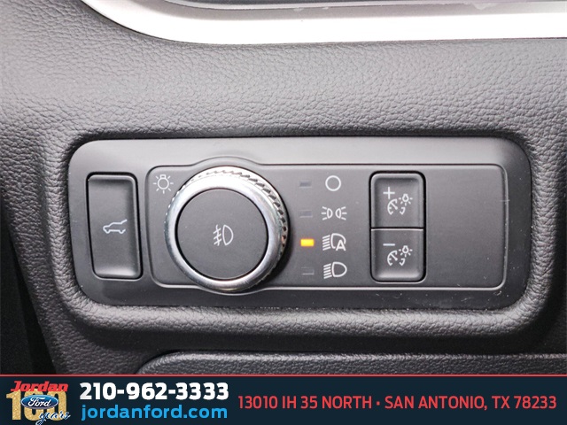 Used Car 2022 Ford Explorer  Xlt For Sale Under $30,000 In San Antonio, Texas
