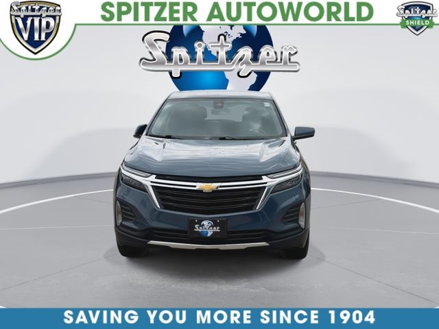 View vehicle photo 4