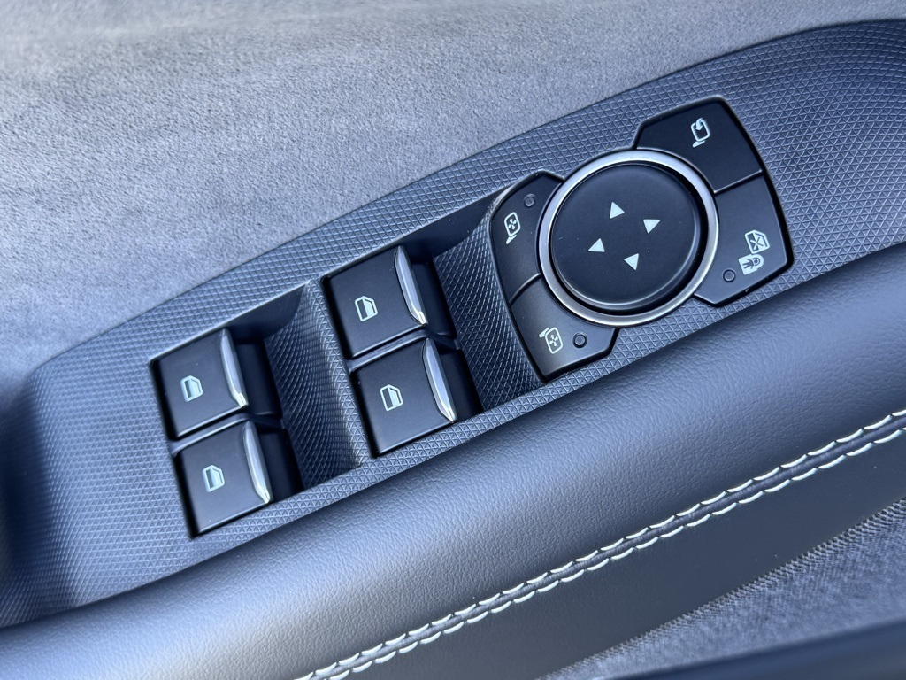 FordMustang Mach-E24