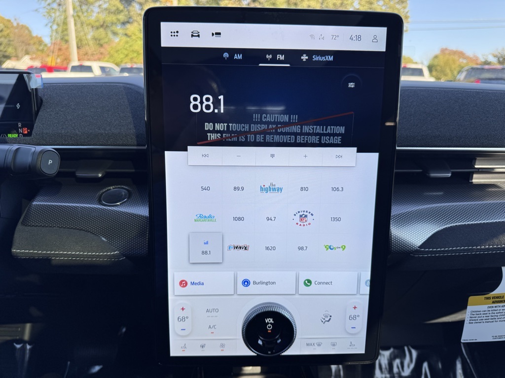 FordMustang Mach-E35