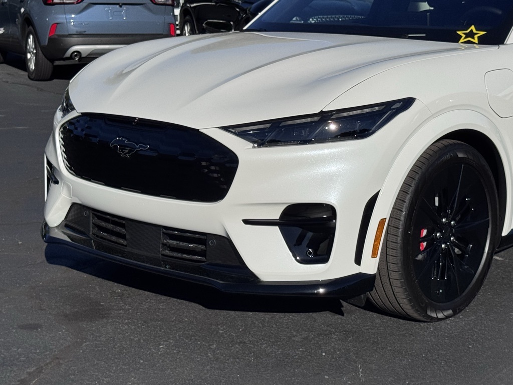 FordMustang Mach-E40