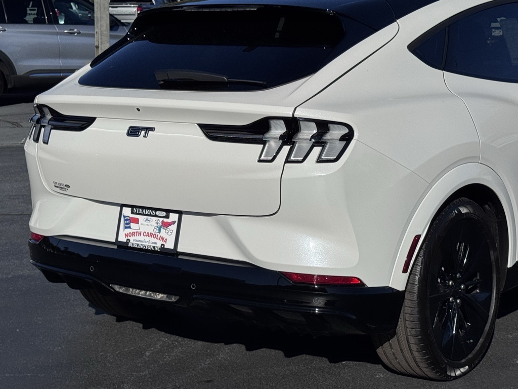 FordMustang Mach-E45